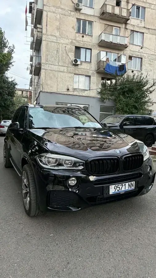 بی ام و 2017