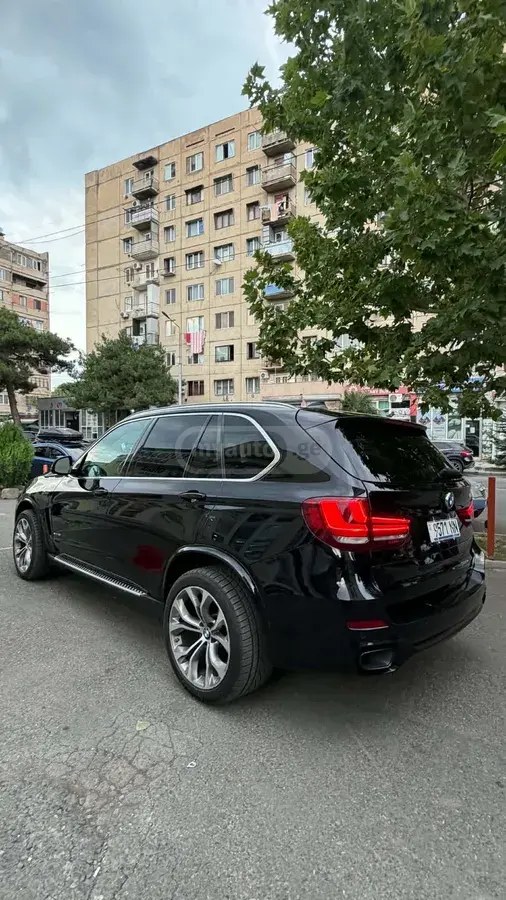 نمای دیگر بی ام و 2017