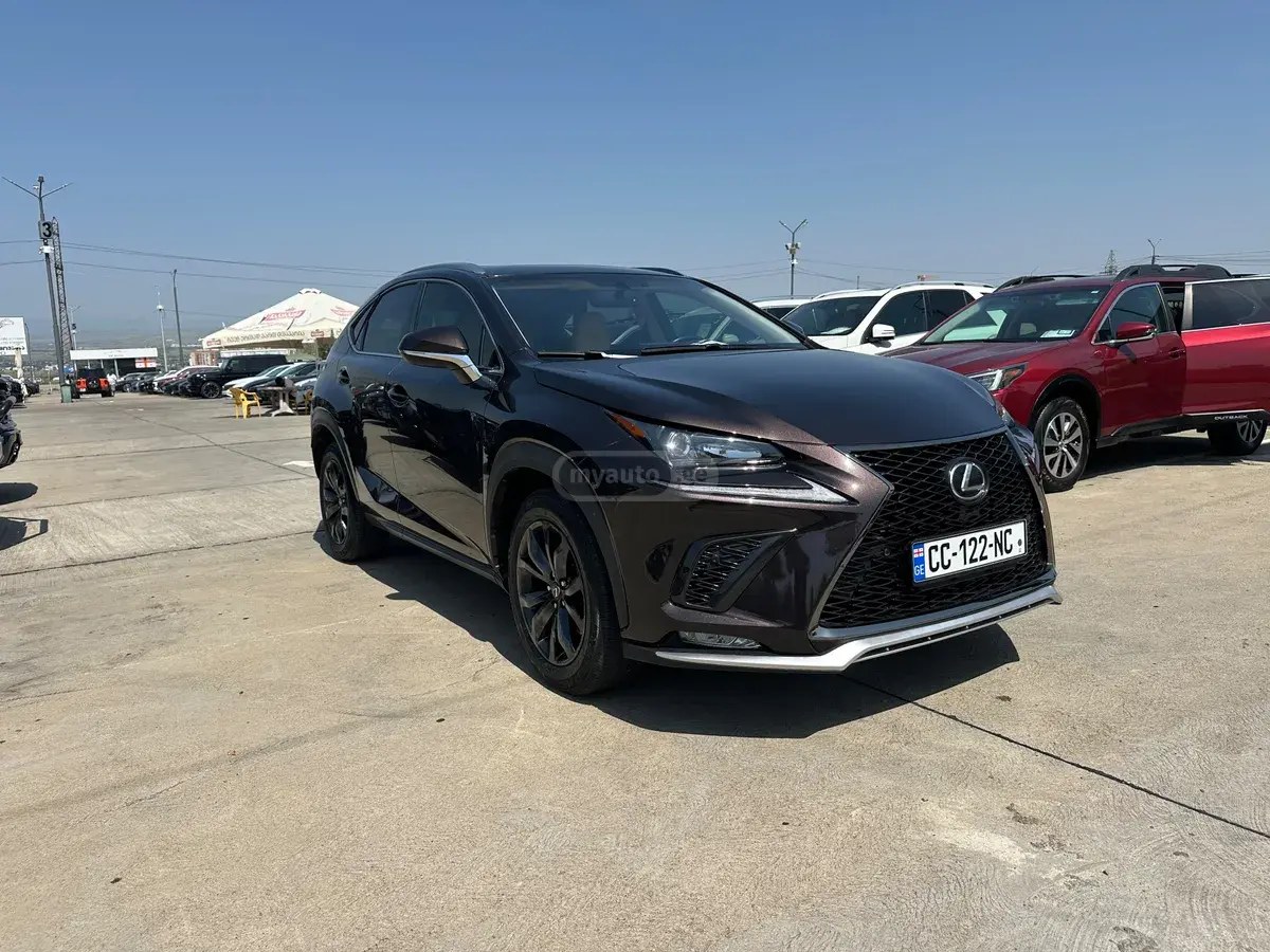 نمای دیگر لکسوس F Sport 4dr چهار چرخ محرک Au 2016