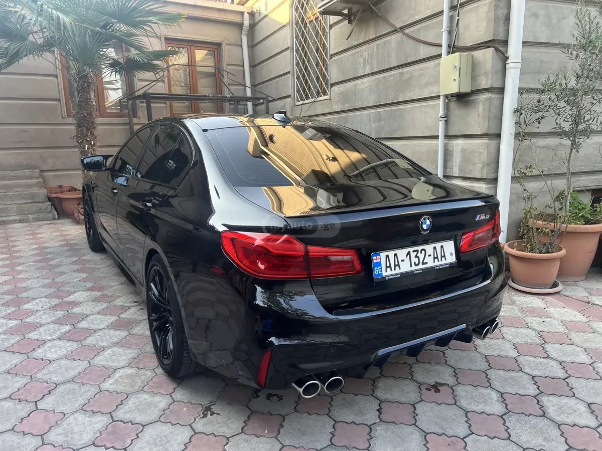 بی ام و 2019