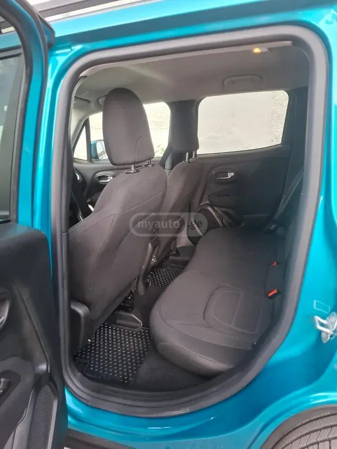 نمای دیگر جیپ لاتیتود 4dr 4x4 اتوماتیک 2021