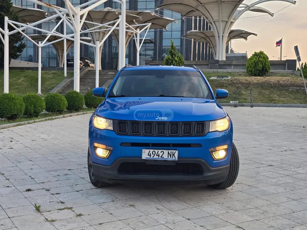 جیپ لاتیتود 4dr 4x4 اتوماتیک 2021