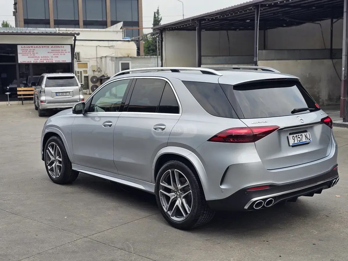 نمای دیگر مرسدس بنز AMG 2025