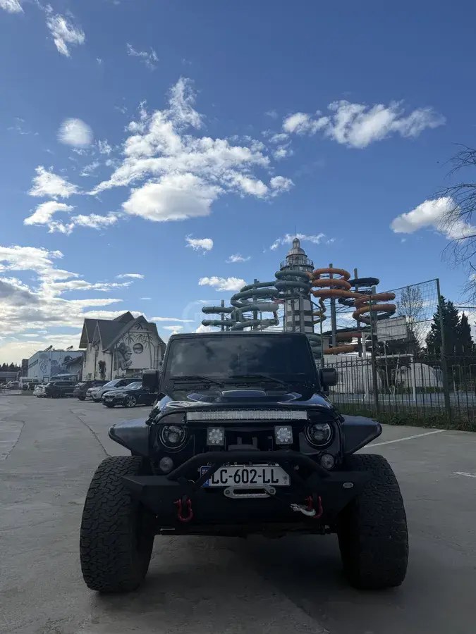 جیپ ساهارا 4dr 4x4 2017