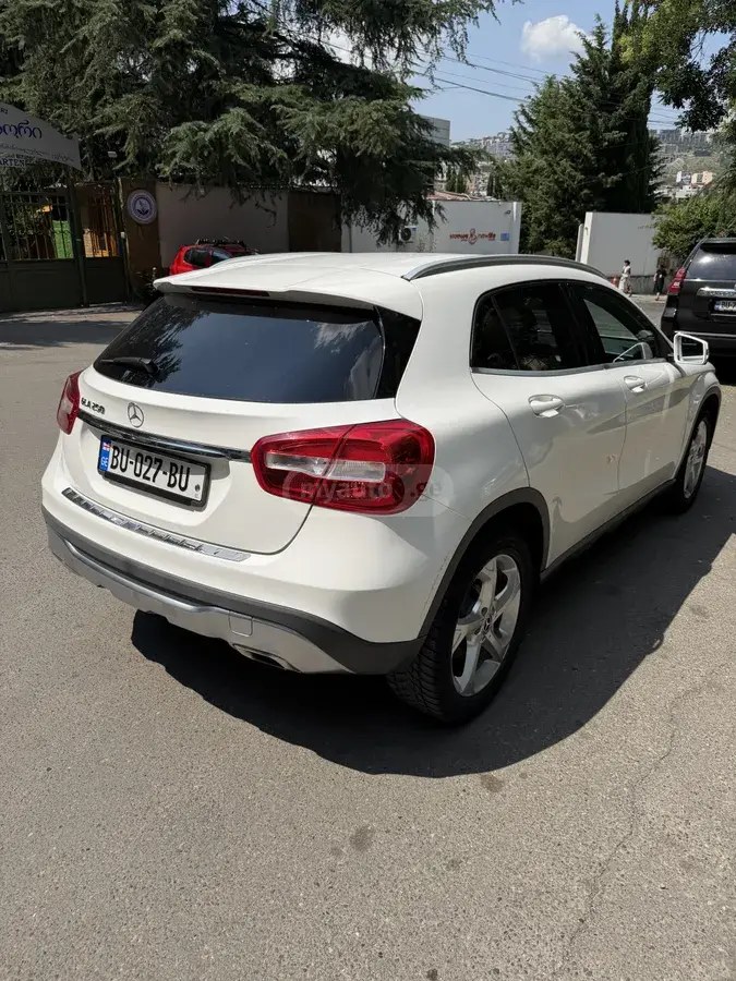 نمای دیگر مرسدس بنز 2018