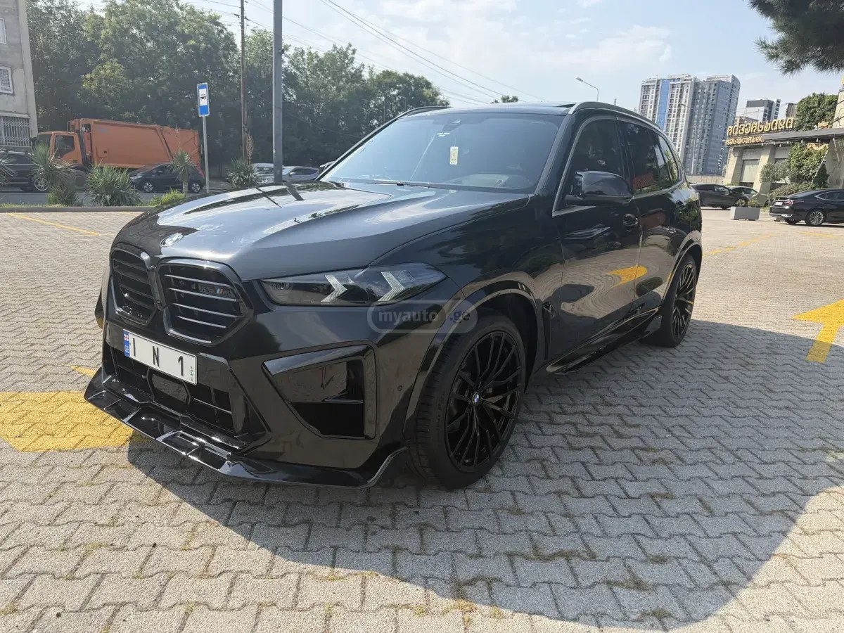 نمای دیگر بی ام و xDrive40i 4dr تمام چرخ محرک 2022