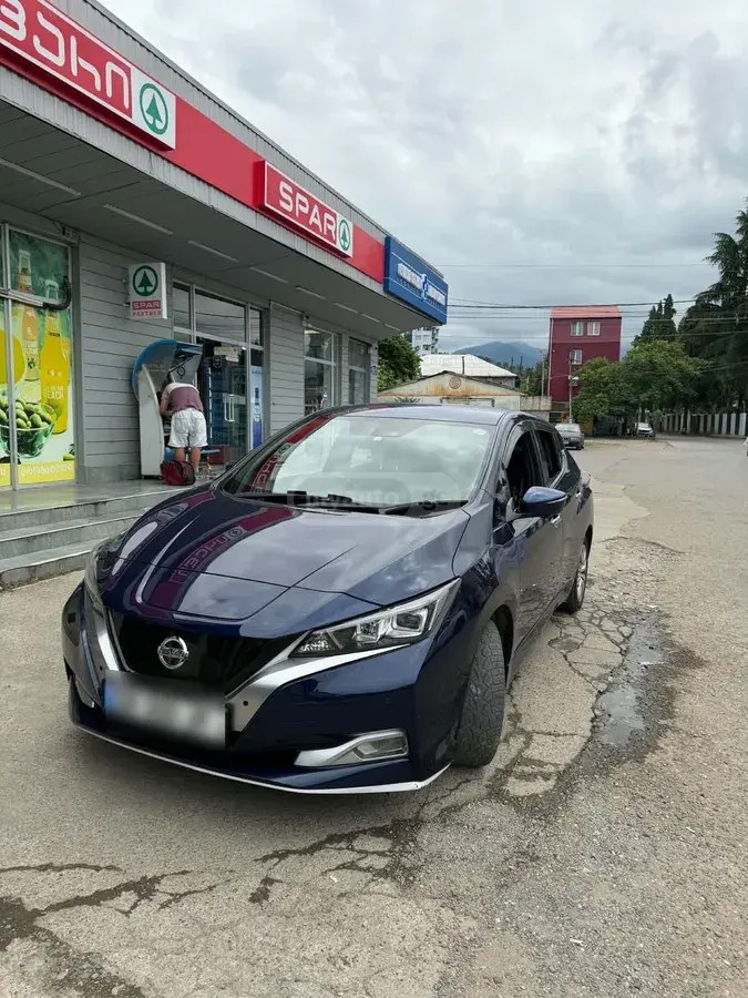 نیسان 2018