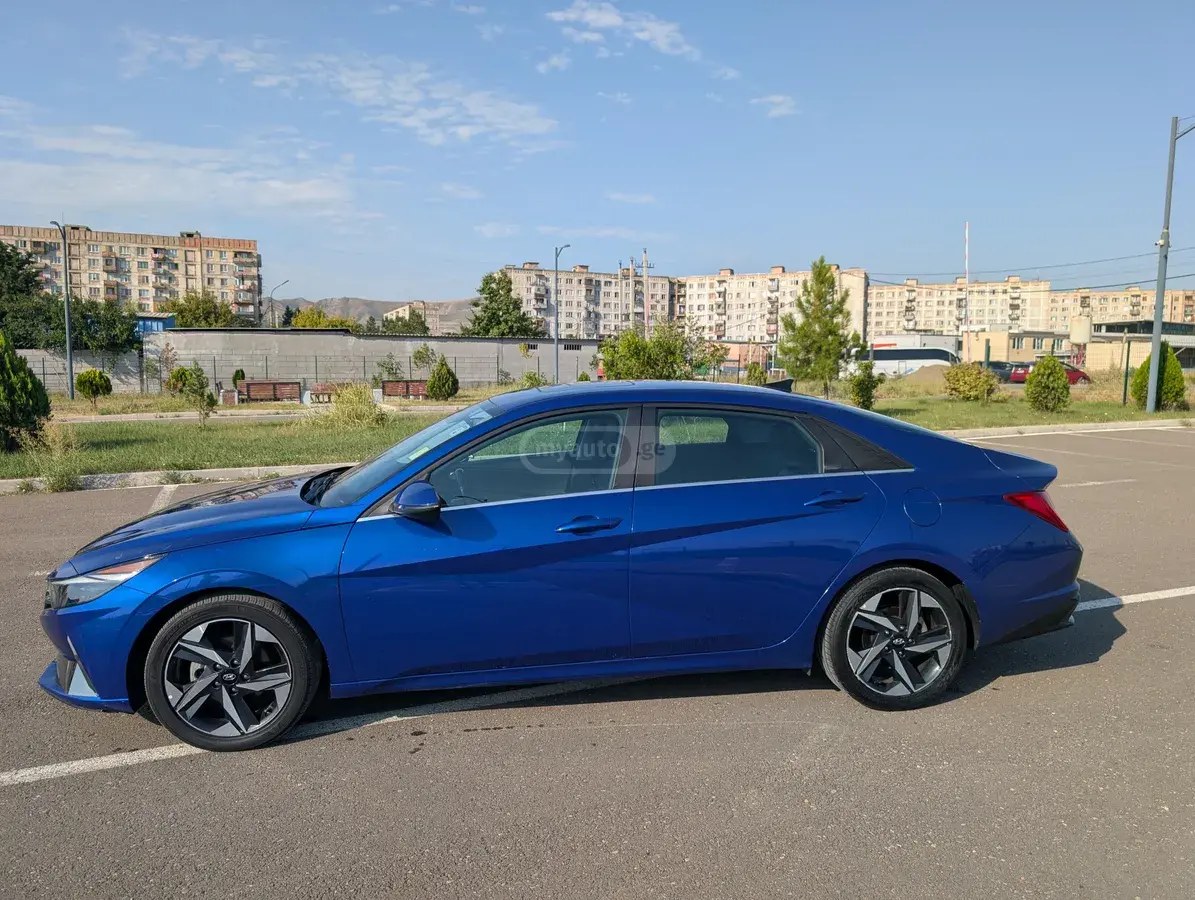 نمای دیگر هیوندای 2022