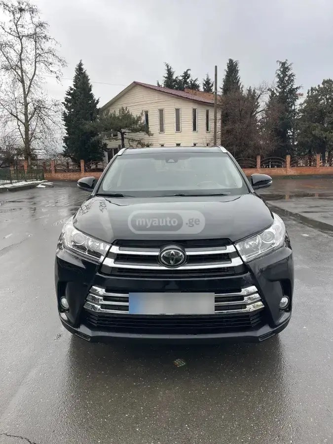نمای دیگر تویوتا 2019