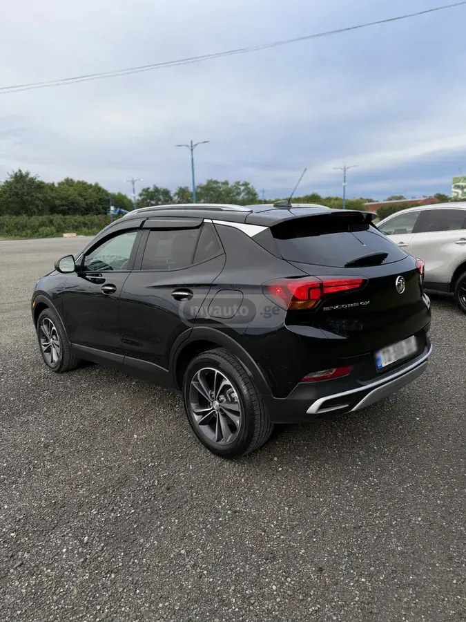 نمای دیگر بیوک GX 2022