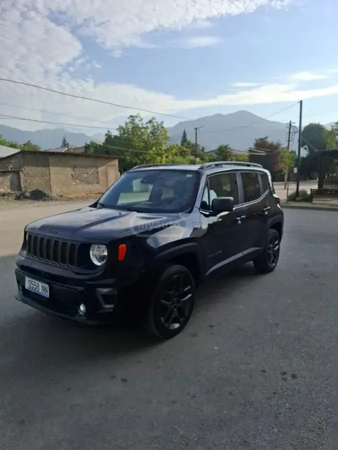 نمای دیگر جیپ لاتیتود 4dr 4x4 اتوماتیک 2021