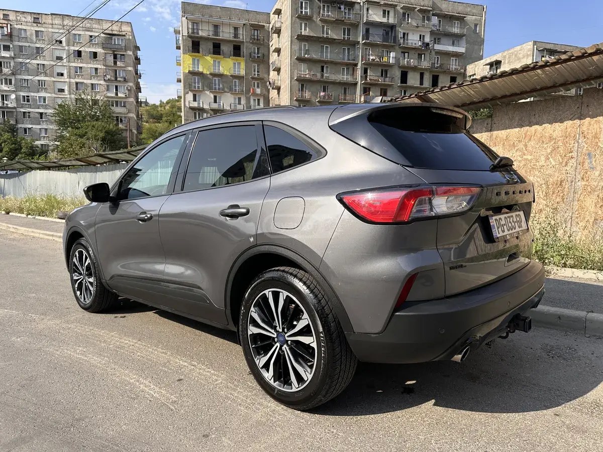 نمای دیگر فورد S 4dr چهار چرخ محرک اتوماتیک 2021