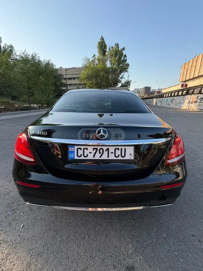 نمای دیگر مرسدس بنز 2019
