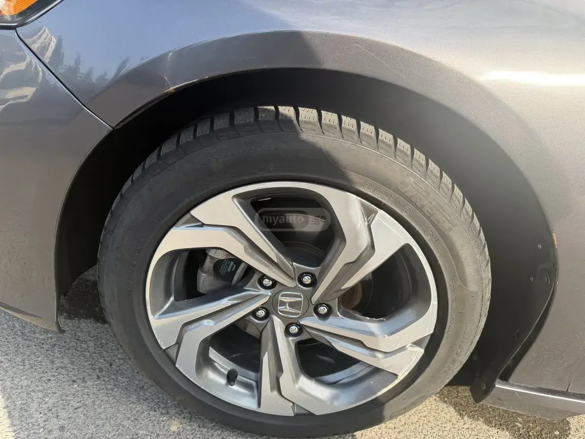 نمای دیگر هوندا EX 4dr سدان CVT 2019