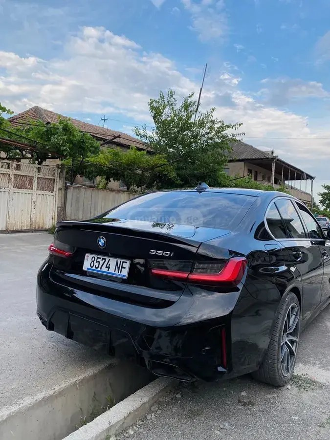 نمای دیگر بی ام و 2019