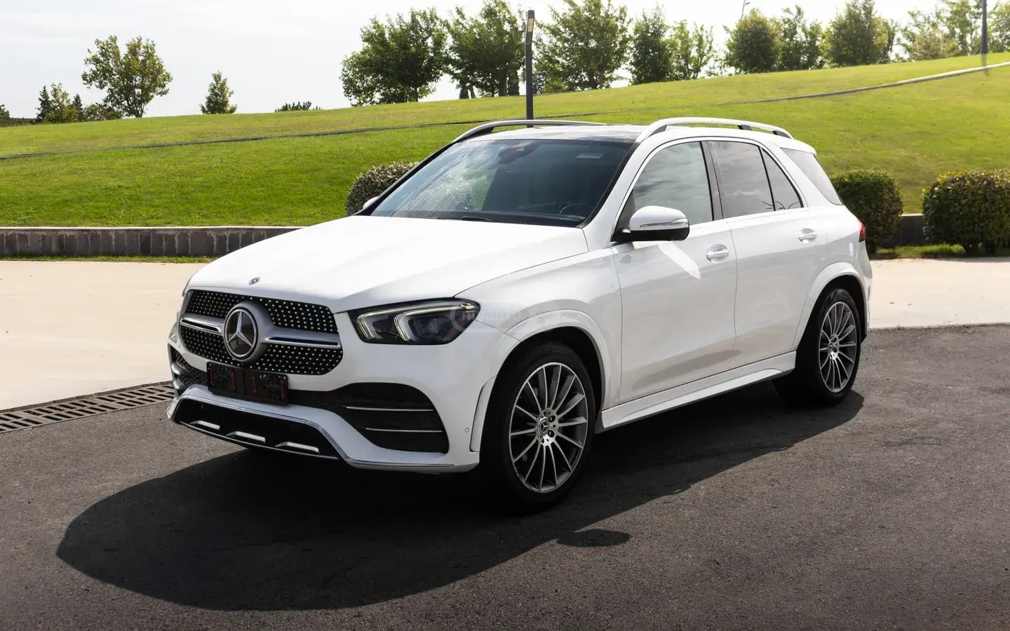 مرسدس بنز پایه GLE 350 4 در تمام چرخ محرک 2021