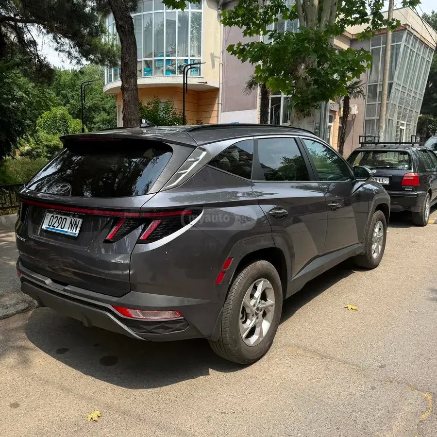 نمای دیگر هیوندای SEL 4dr چهار چرخ محرک اتوماتیک 2023