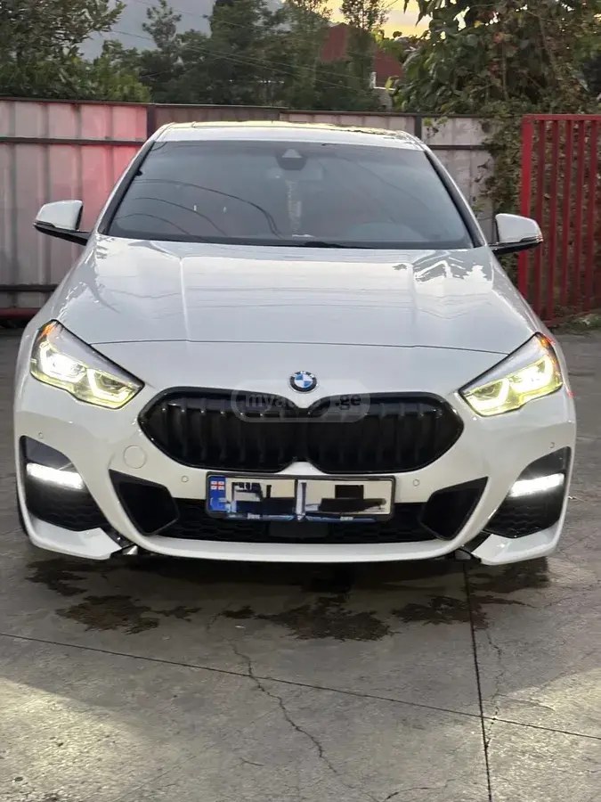 بی ام و i sDrive 4dr دیفرانسیل جلو 2021
