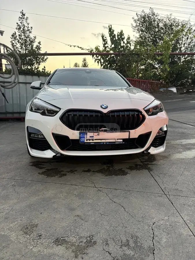نمای دیگر بی ام و i sDrive 4dr دیفرانسیل جلو 2021