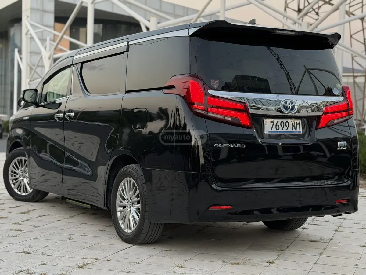 نمای دیگر تویوتا 2019
