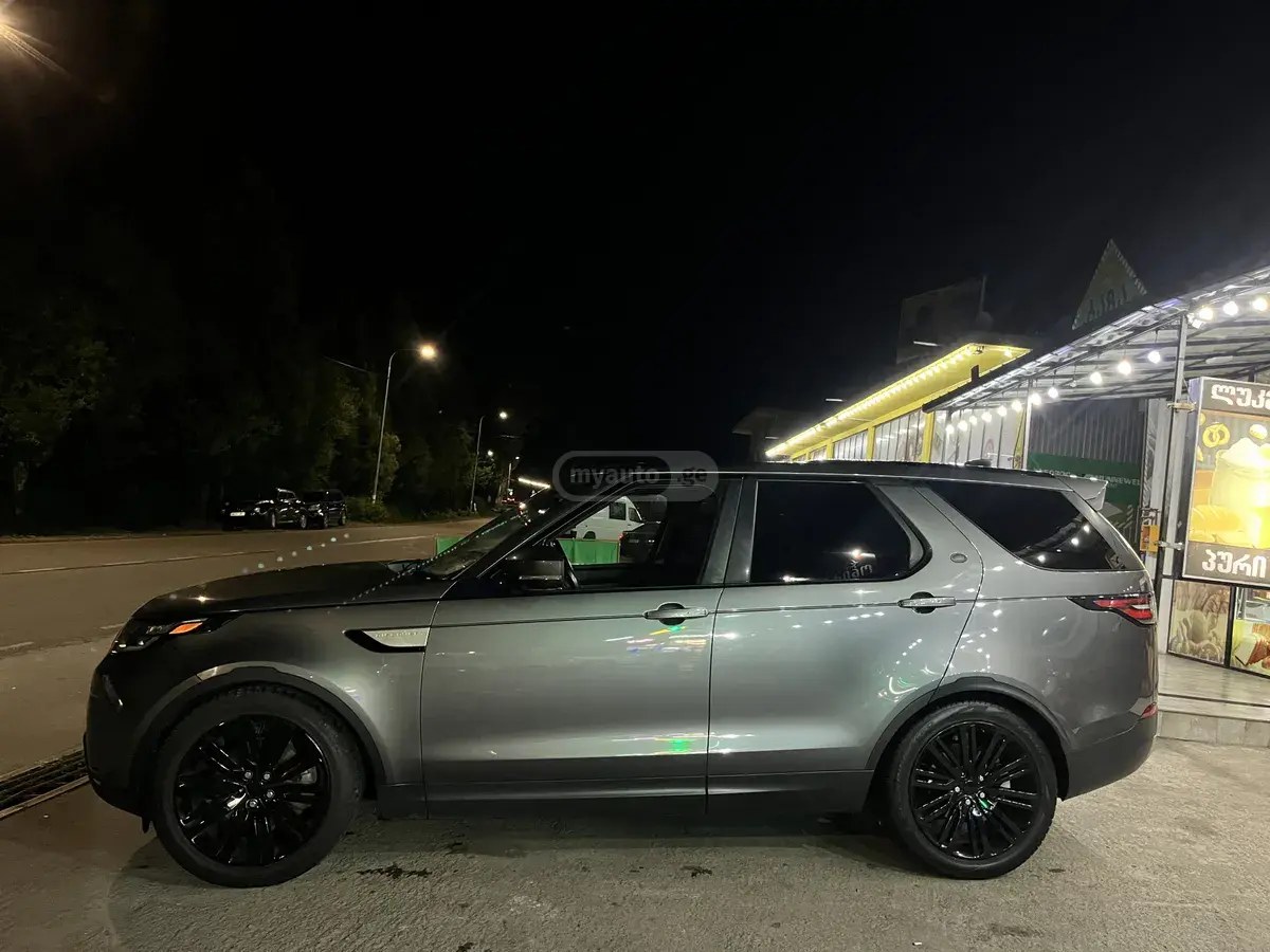 نمای دیگر لندروور HSE لوکس 4 در 4x4 اتوماتیک 2018