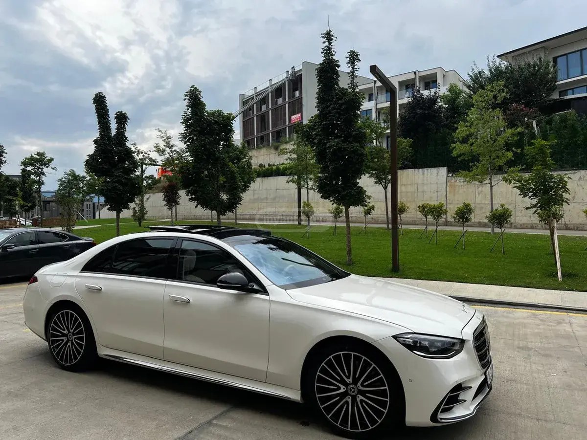 مرسدس بنز 2023