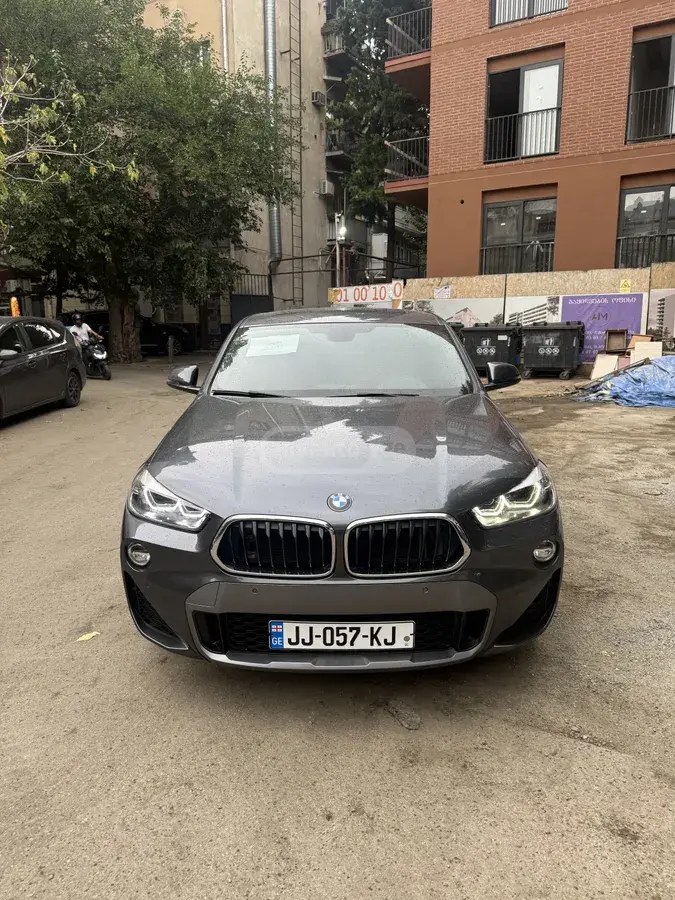 نمای دیگر بی ام و xDrive28i 4 در چهار چرخ محرک 2018