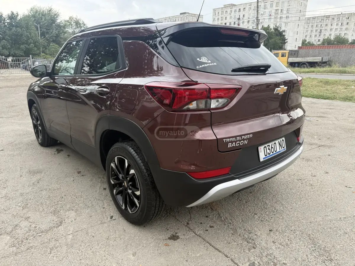 نمای دیگر شورلت اکتیو دیفرانسیل جلو CVT 2022