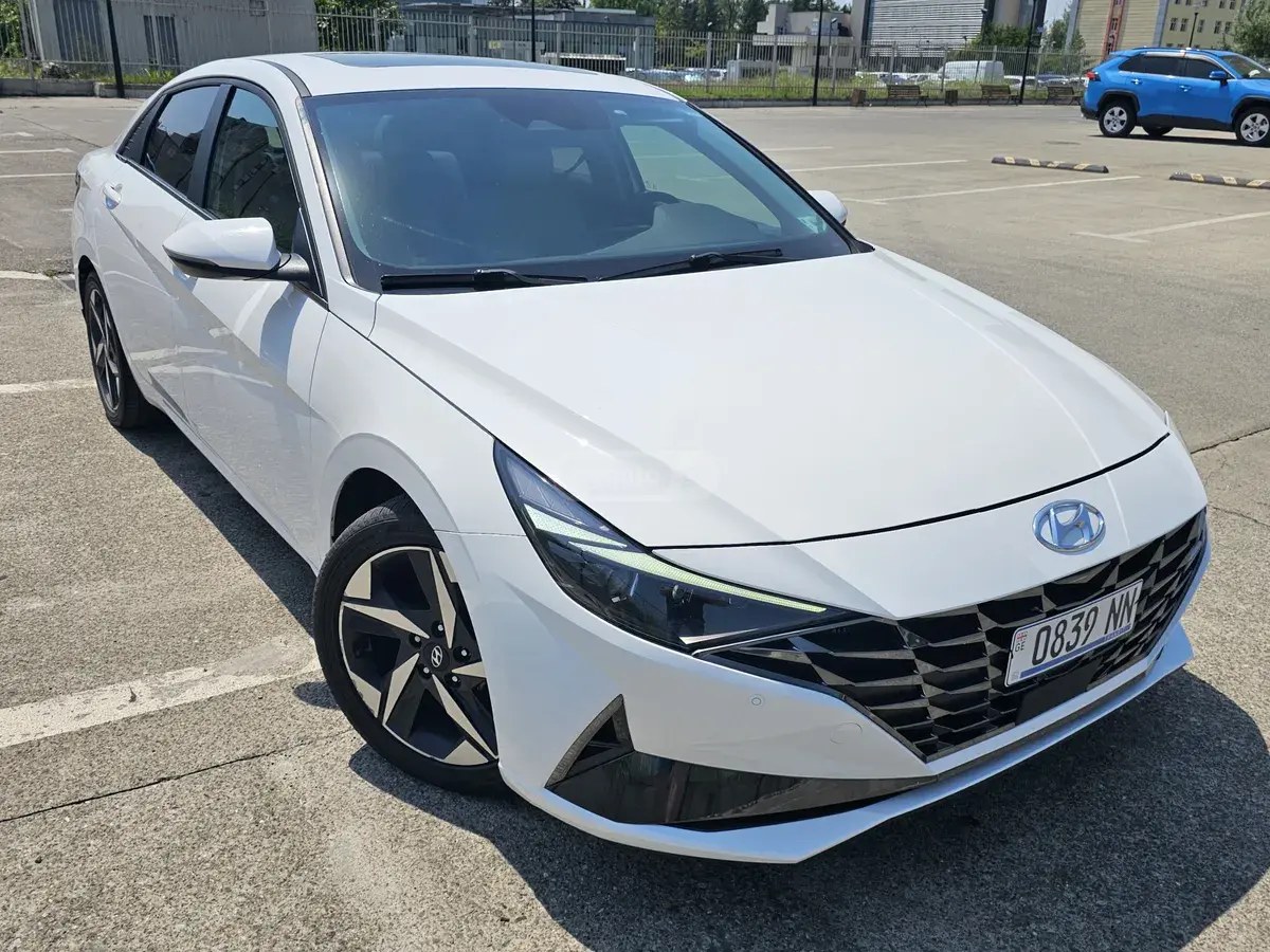 هیوندای لیمیتد 4dr سدان 2022