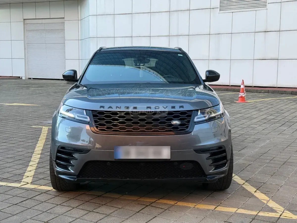 نمای دیگر لندروور P250 S 4 در 4x4 اتوماتیک 2019