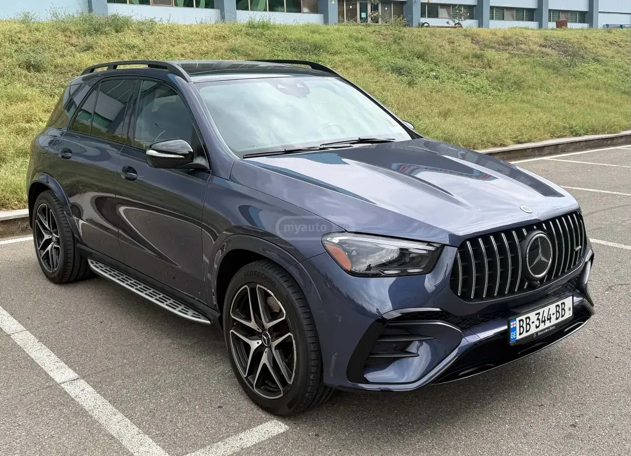 نمای دیگر مرسدس بنز AMG 2024