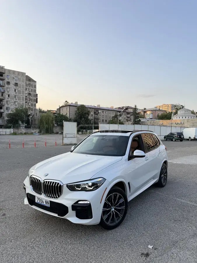 بی ام و 2019