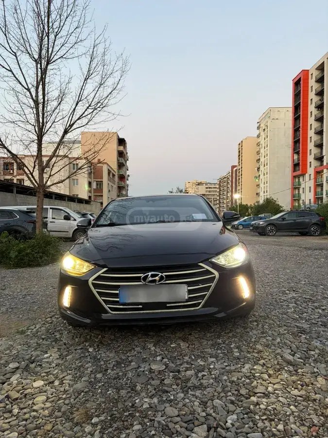 نمای دیگر هیوندای 2018
