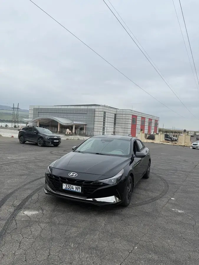 هیوندای لیمیتد 4dr سدان 2022
