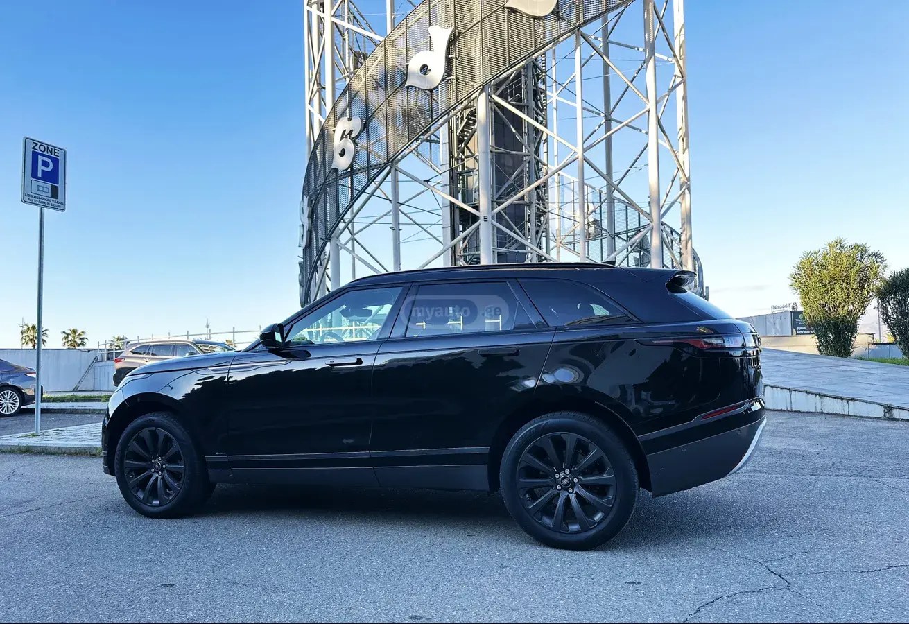 نمای دیگر لندروور P250 SE R-Dynamic 4dr 4x4 اتوماتیک 2019