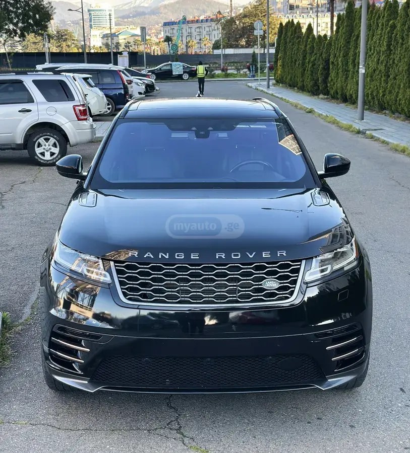 نمای دیگر لندروور P250 SE R-Dynamic 4dr 4x4 اتوماتیک 2019
