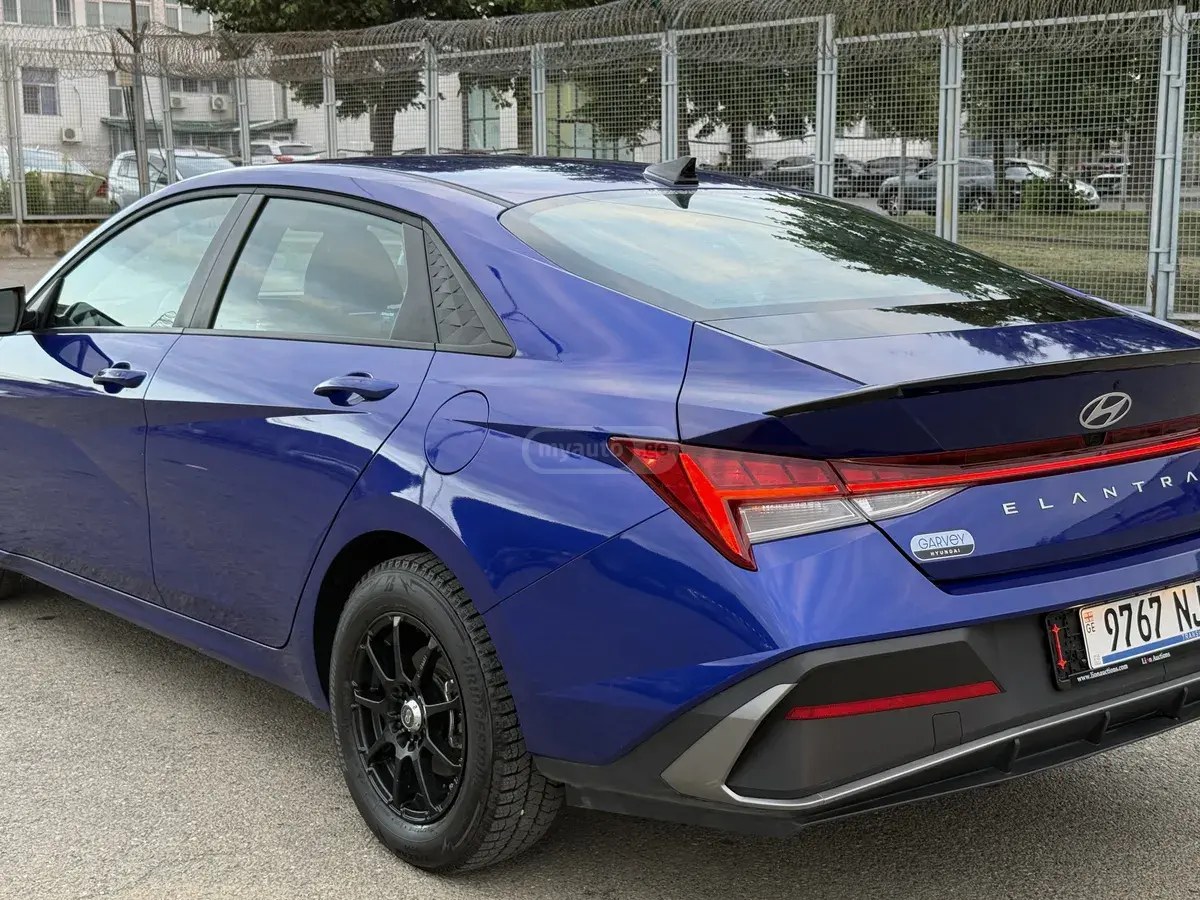 نمای دیگر هیوندای SPORT-PAKET. 18 000 KM 2025