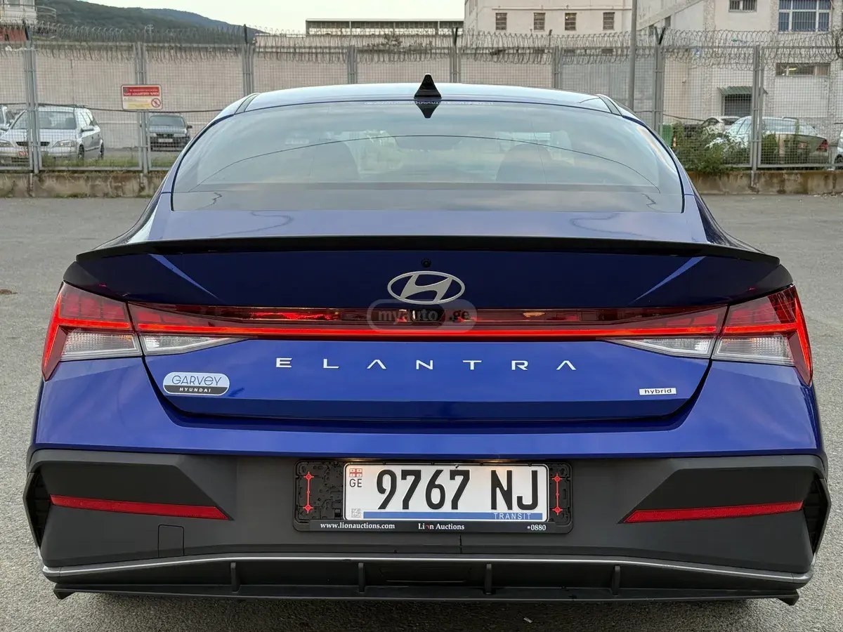 نمای دیگر هیوندای SPORT-PAKET. 18 000 KM 2025