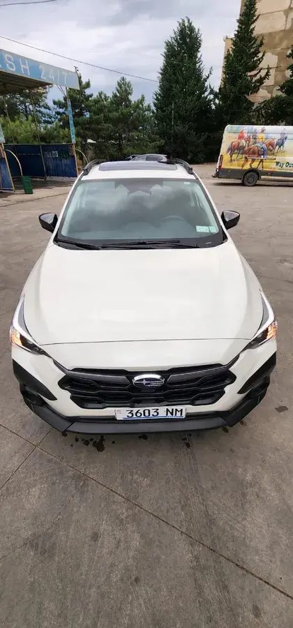 نمای دیگر سوبارو پریمیوم 4 در تمام چرخ محرک CV 2024