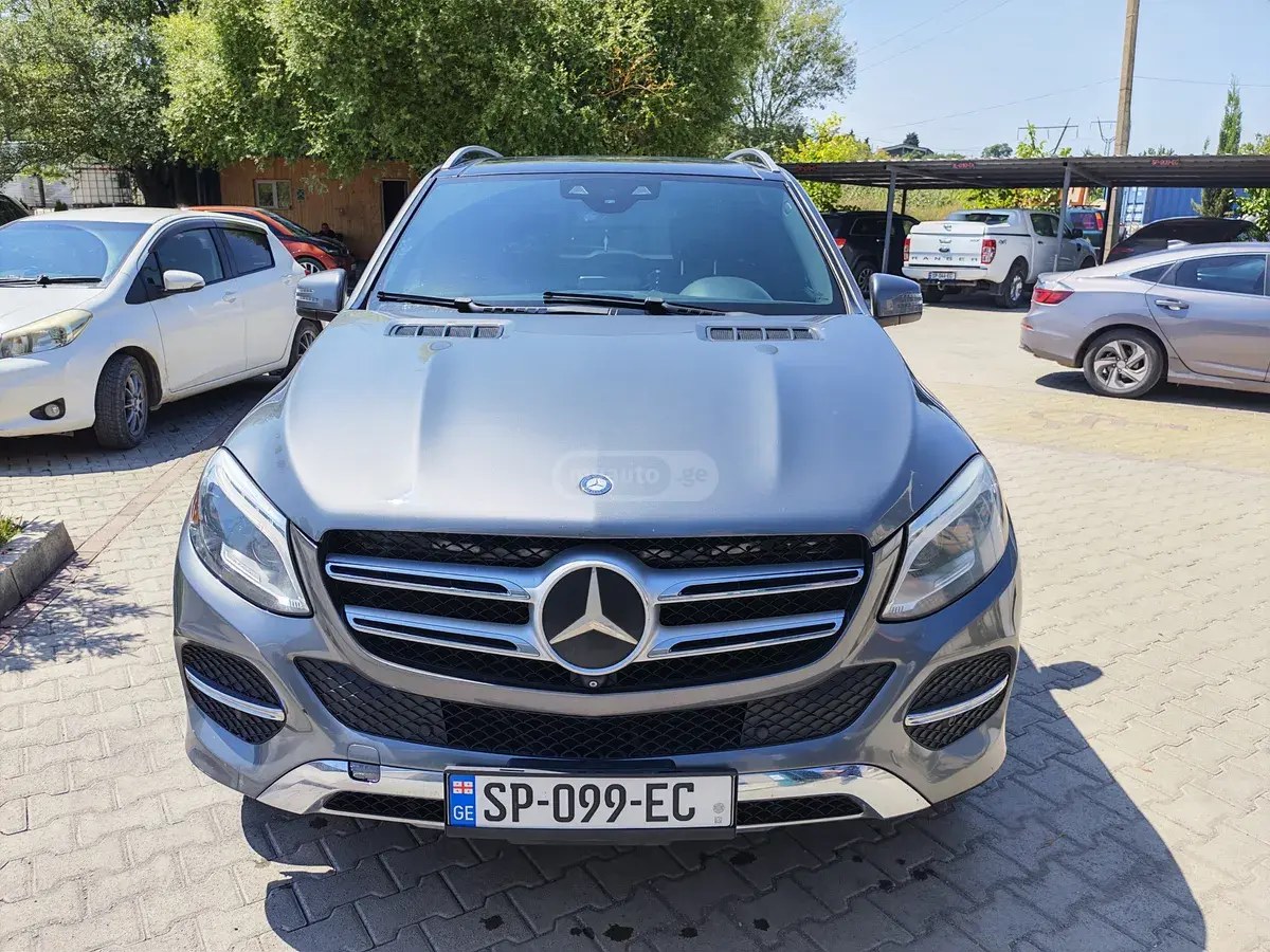 مرسدس بنز پایه GLE 350 4 در تمام چرخ محرک 2016