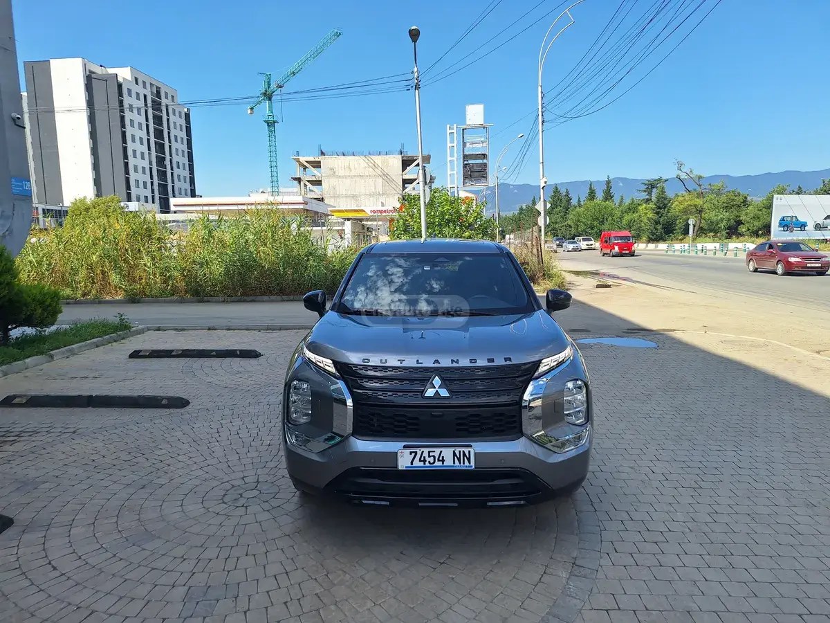 میتسوبیشی 2022