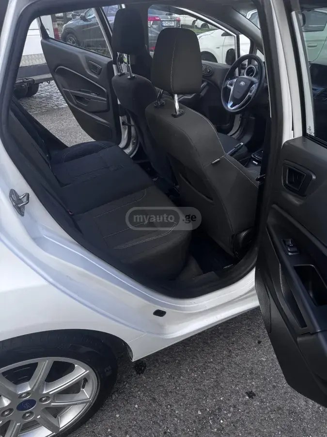 نمای دیگر فورد S 4dr هاچبک اتوماتیک 2019