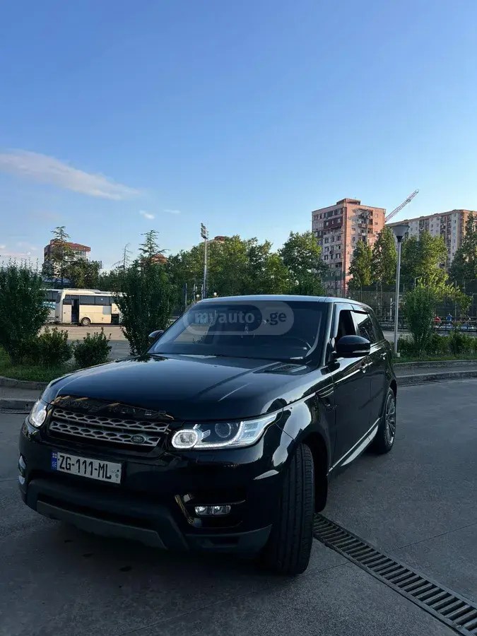 نمای دیگر لندروور 3.0L V6 سوپرشارژ SE 4 در 4x 2016