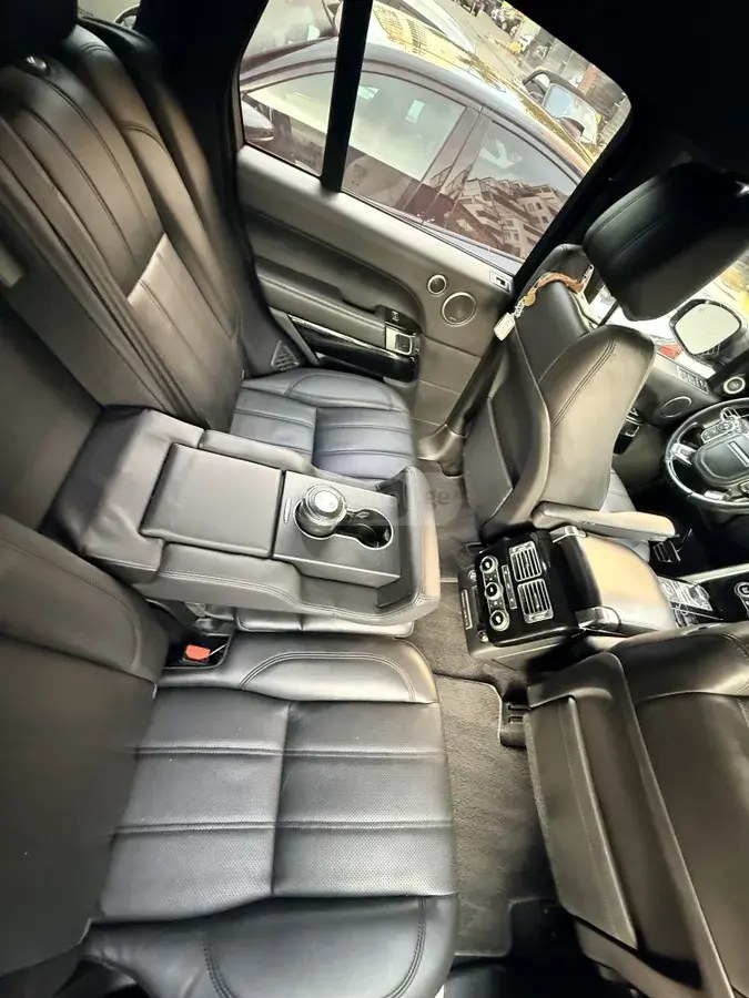 نمای دیگر لندروور 5.0L V8 سوپرشارژ 4dr 4x4 A 2016