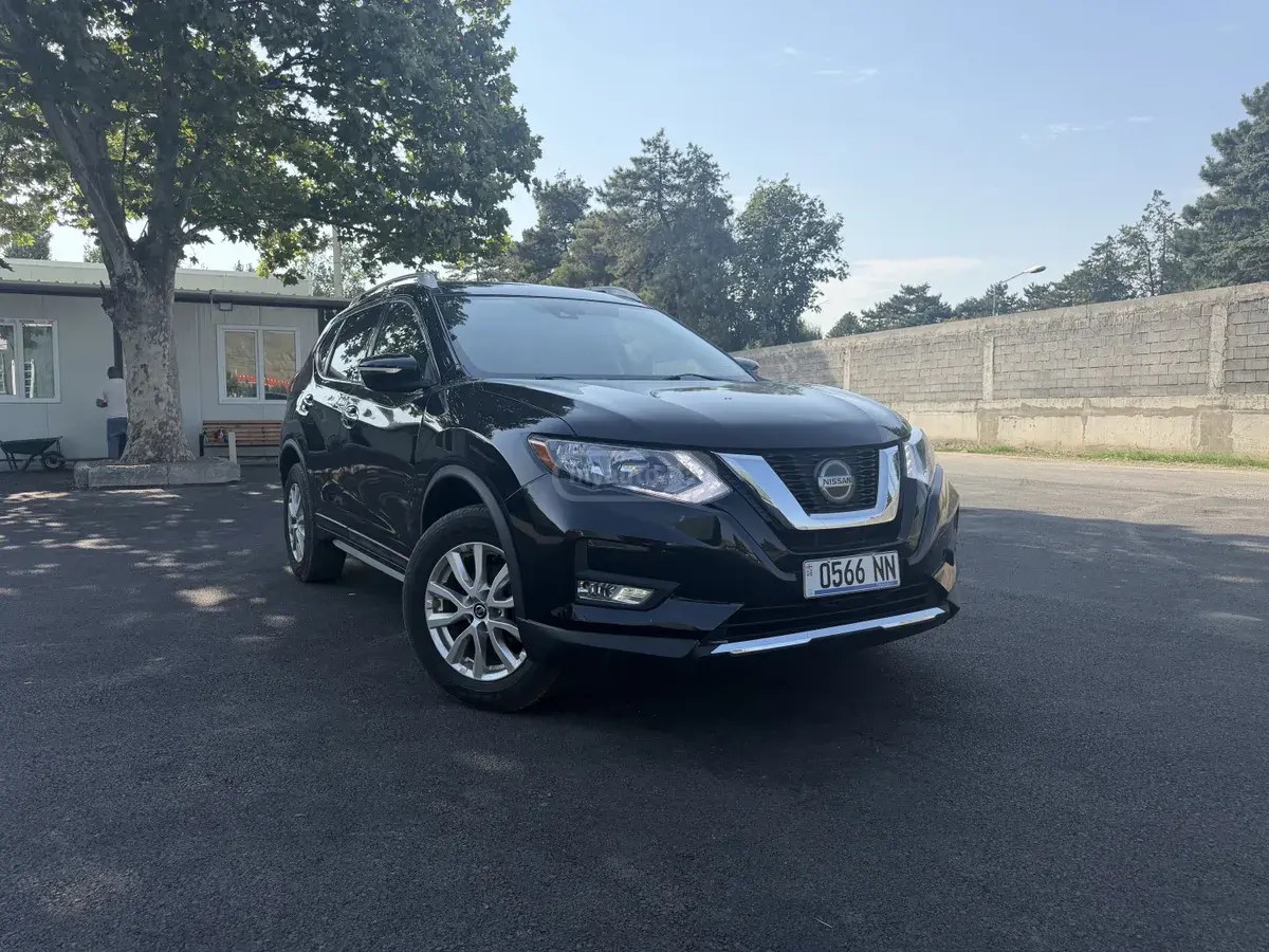 نیسان SV 4 در چهار چرخ محرک CVT 2020