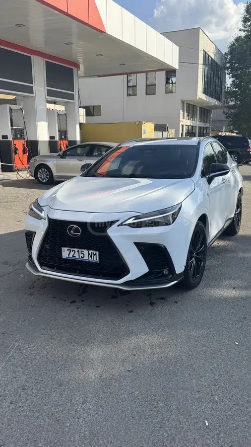 لکسوس F SPORT هندلینگ 4dr تمام چرخ 2022