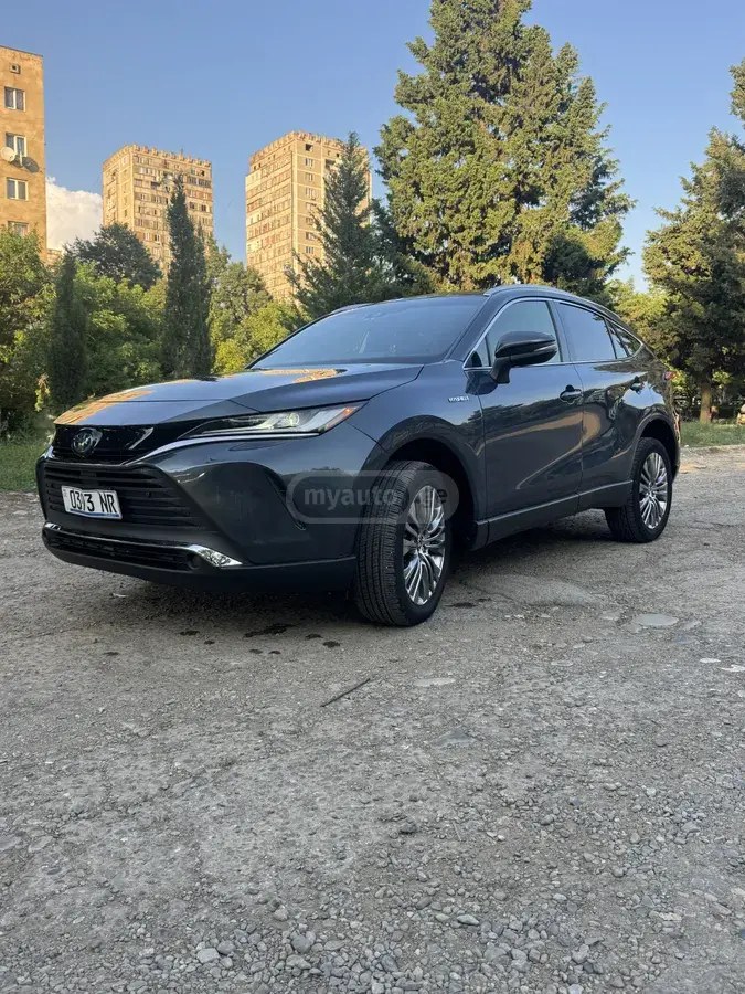 نمای دیگر تویوتا ایکس ال ای 4dr چهار چرخ محرک CVT 2021
