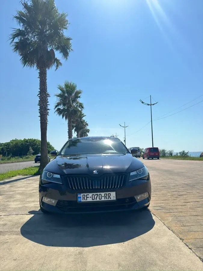 نمای دیگر اشکودا 2018