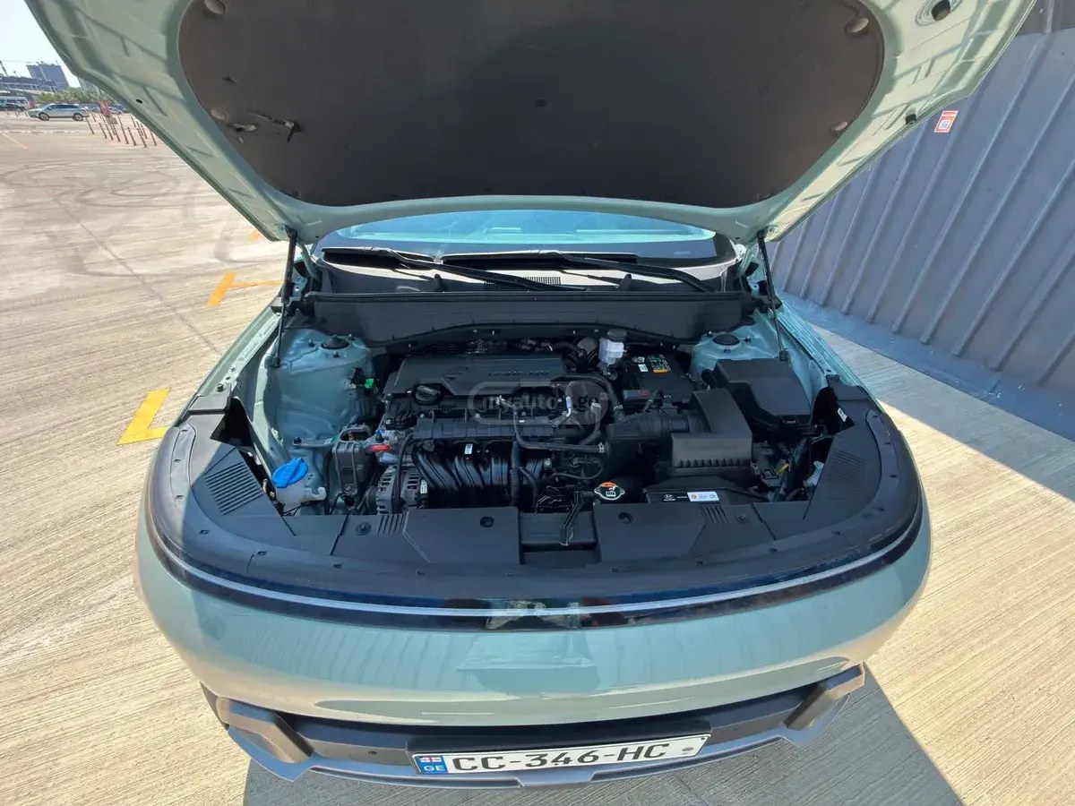 نمای دیگر هیوندای SEL 4dr چهار چرخ محرک CVT 2024