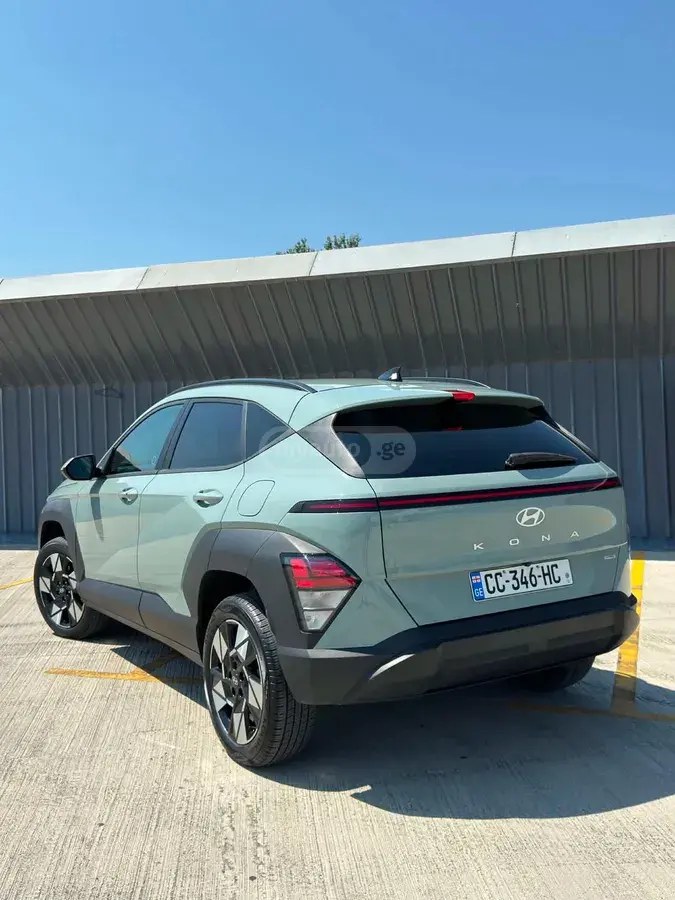 نمای دیگر هیوندای SEL 4dr چهار چرخ محرک CVT 2024